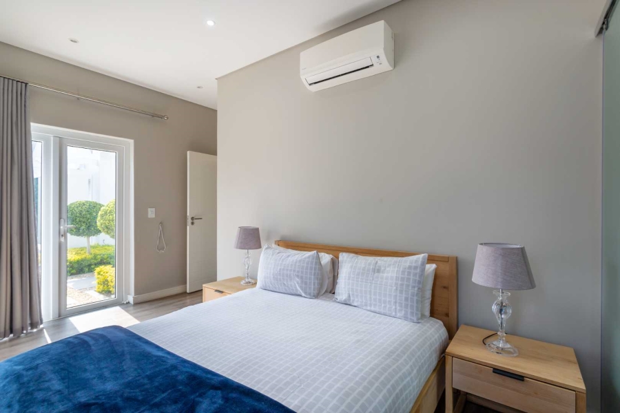 5 Bedroom Property for Sale in Val De Vie Estate Western Cape